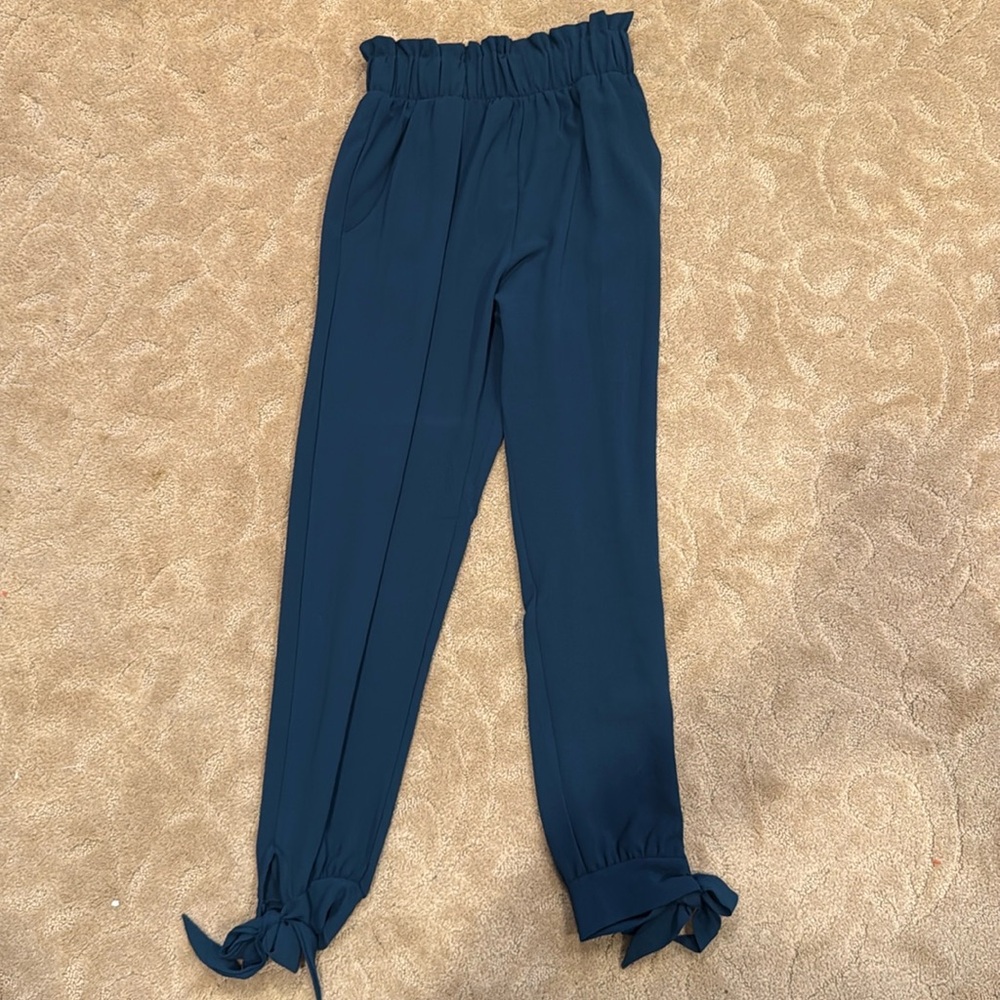 Women’s dress jogger pant